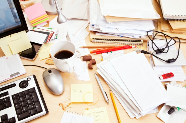 Effective Strategies to Declutter Office Space and Enhance Efficiency