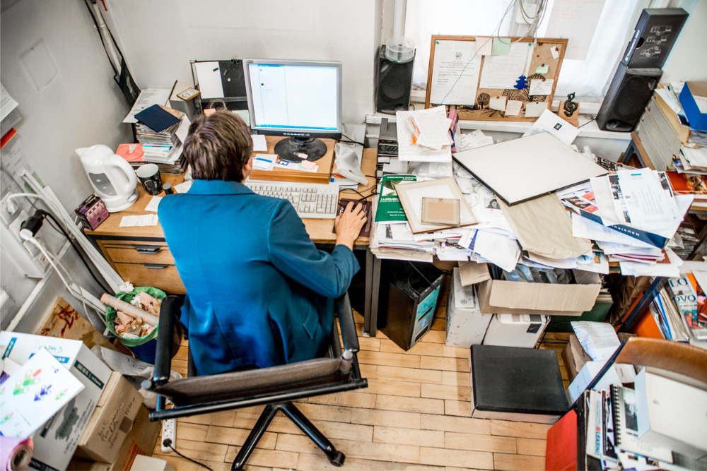 How Do Companies Handle Cleaning In Cluttered Or Disorganized Spaces?