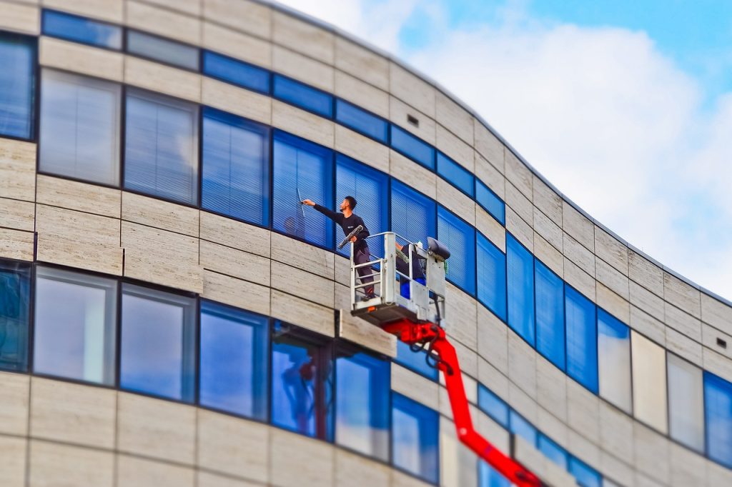 How to clean your office effectively